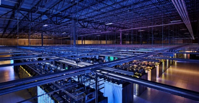 Media Name: @rwang0 @google #hyperscale small.png