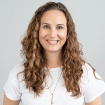 Sarah Gustat