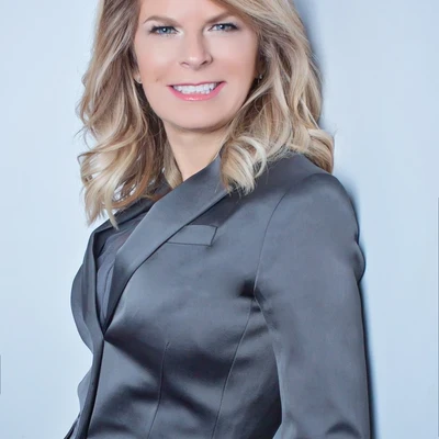 Nicole Eagan