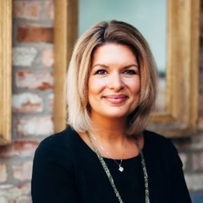 Jennifer Bell