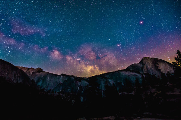 Media Name: night-sky-1467173572719-f14b9fb86e5f.jpg